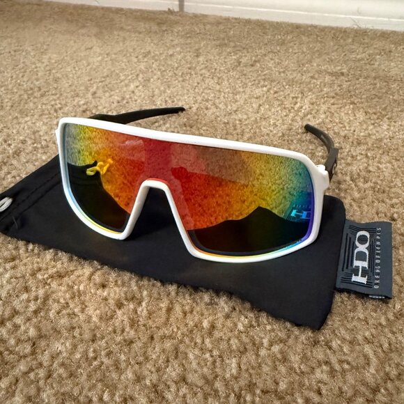 ✨NEW✨ ( OO9406 ) Oakley Sutro PRIZM POLARIZED Black-White Matte Frame - Picture 2 of 9